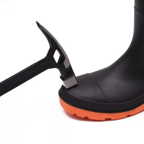 Munkavédelmi csizma PVC  42 fekete Harden